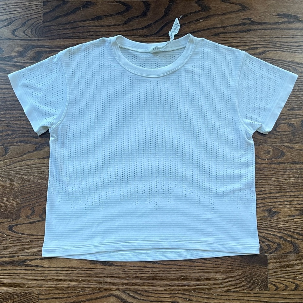 Lululemon White Short Sleeve Tee
